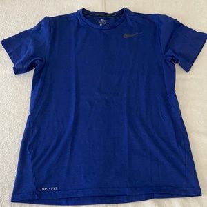 Men’s Nike shirt sleeve shirt M